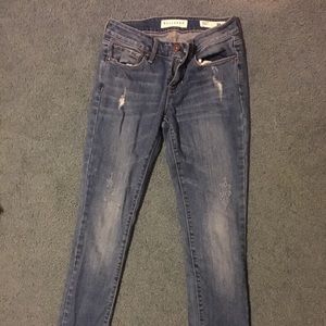 Bullhead black low rise skinny size 0